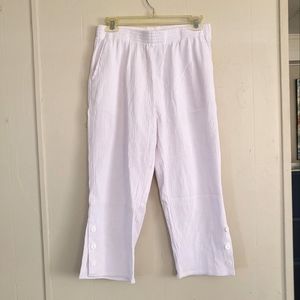 Vicki Wayne elastic waist capri pants